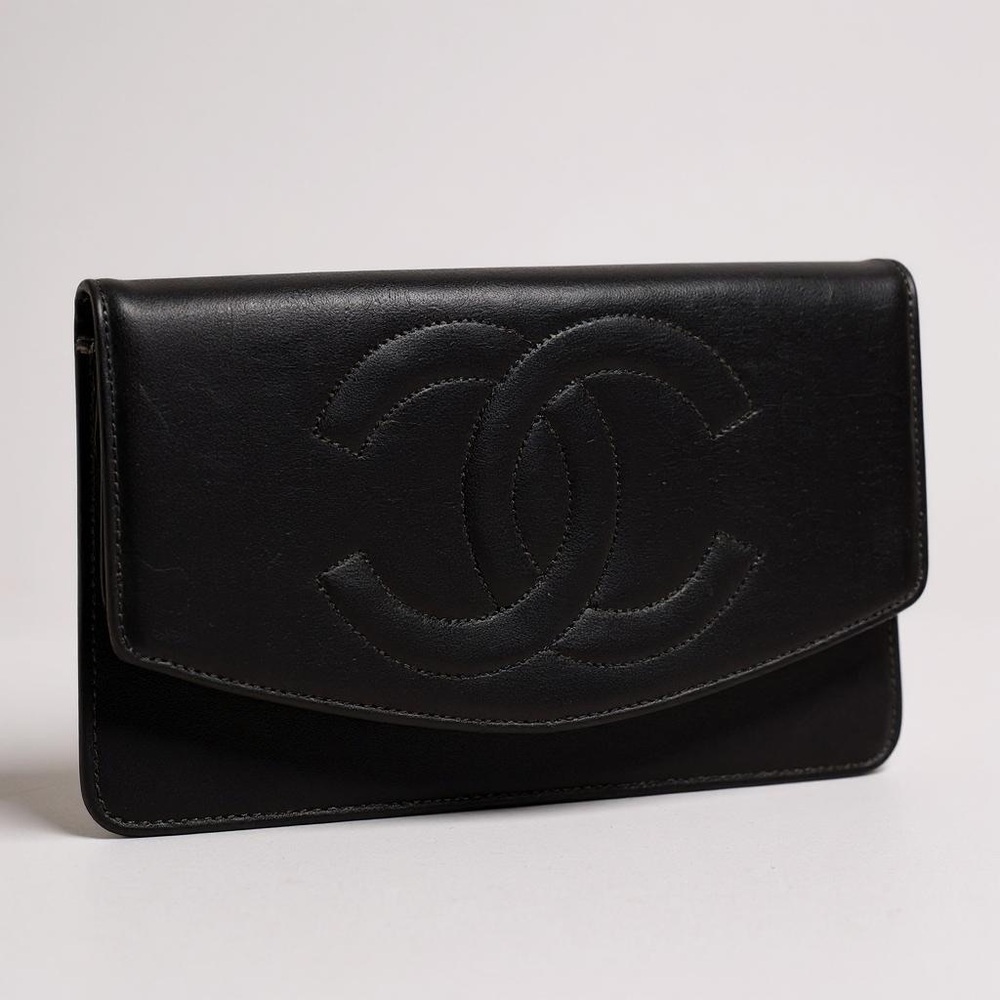 CHANEL Classic Black Lambskin Leather Timeless Continental Wallet